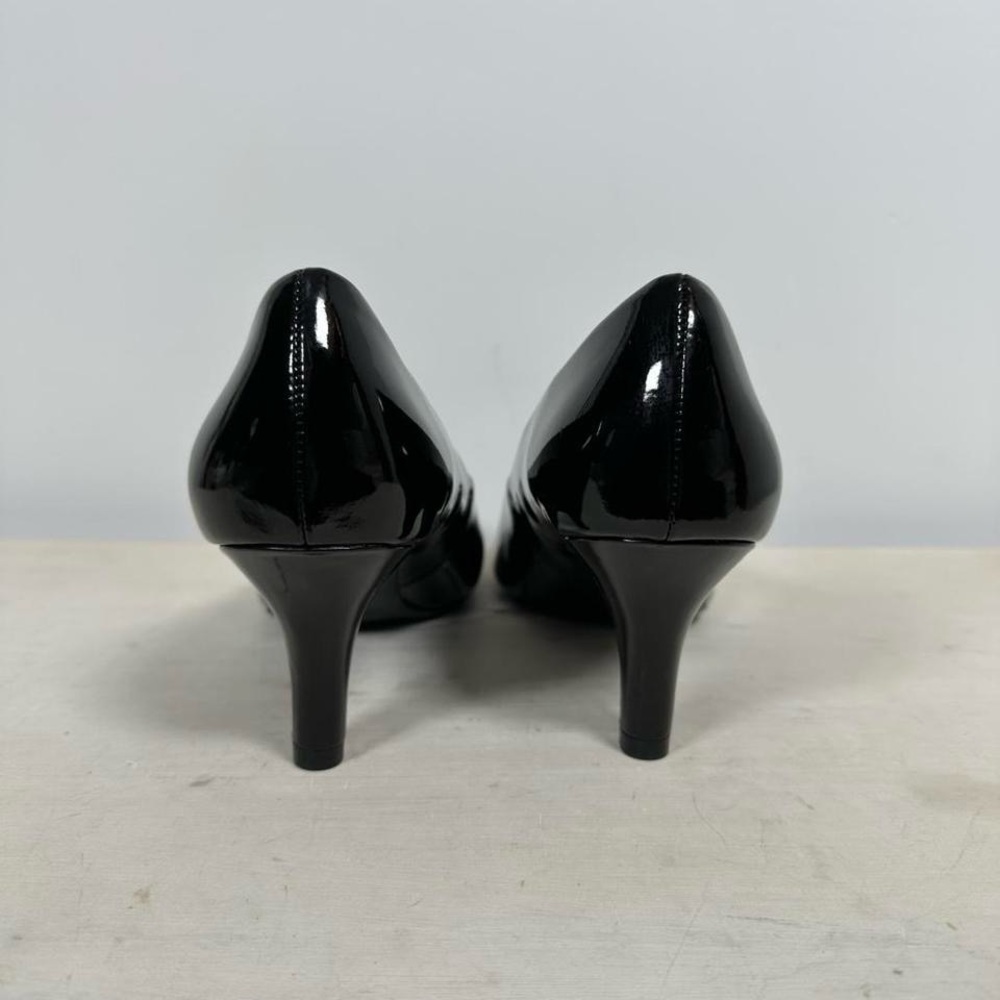 Black Patent Leather Pumps - Picture 3 of 8